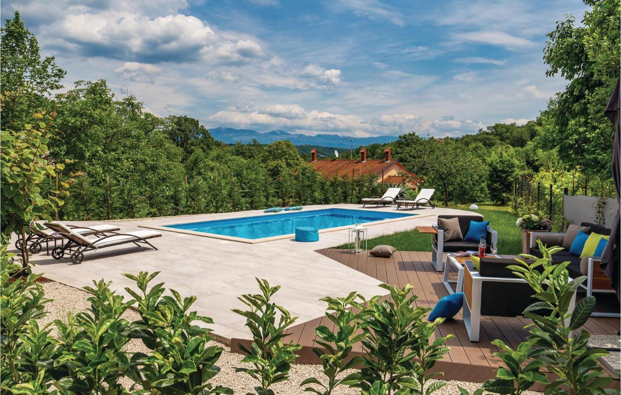 Lovely Home In Matulji With Outdoor Swimming Pool Bagian luar foto