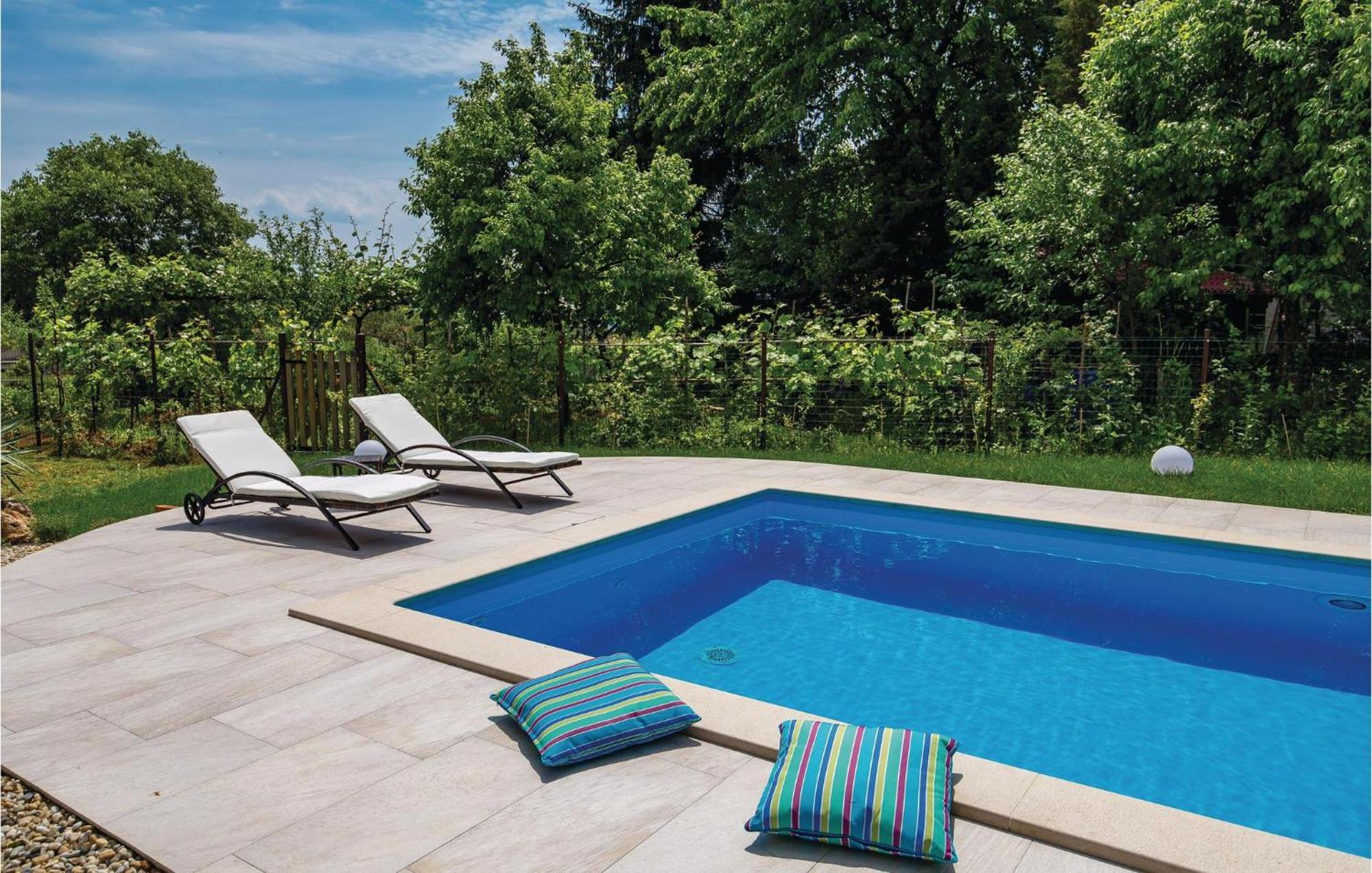 Lovely Home In Matulji With Outdoor Swimming Pool Bagian luar foto